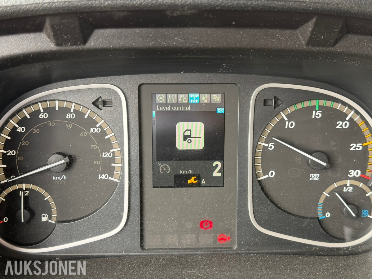 2019 GROVE - MOBILKRAN GMK 4100 med lav timeteller