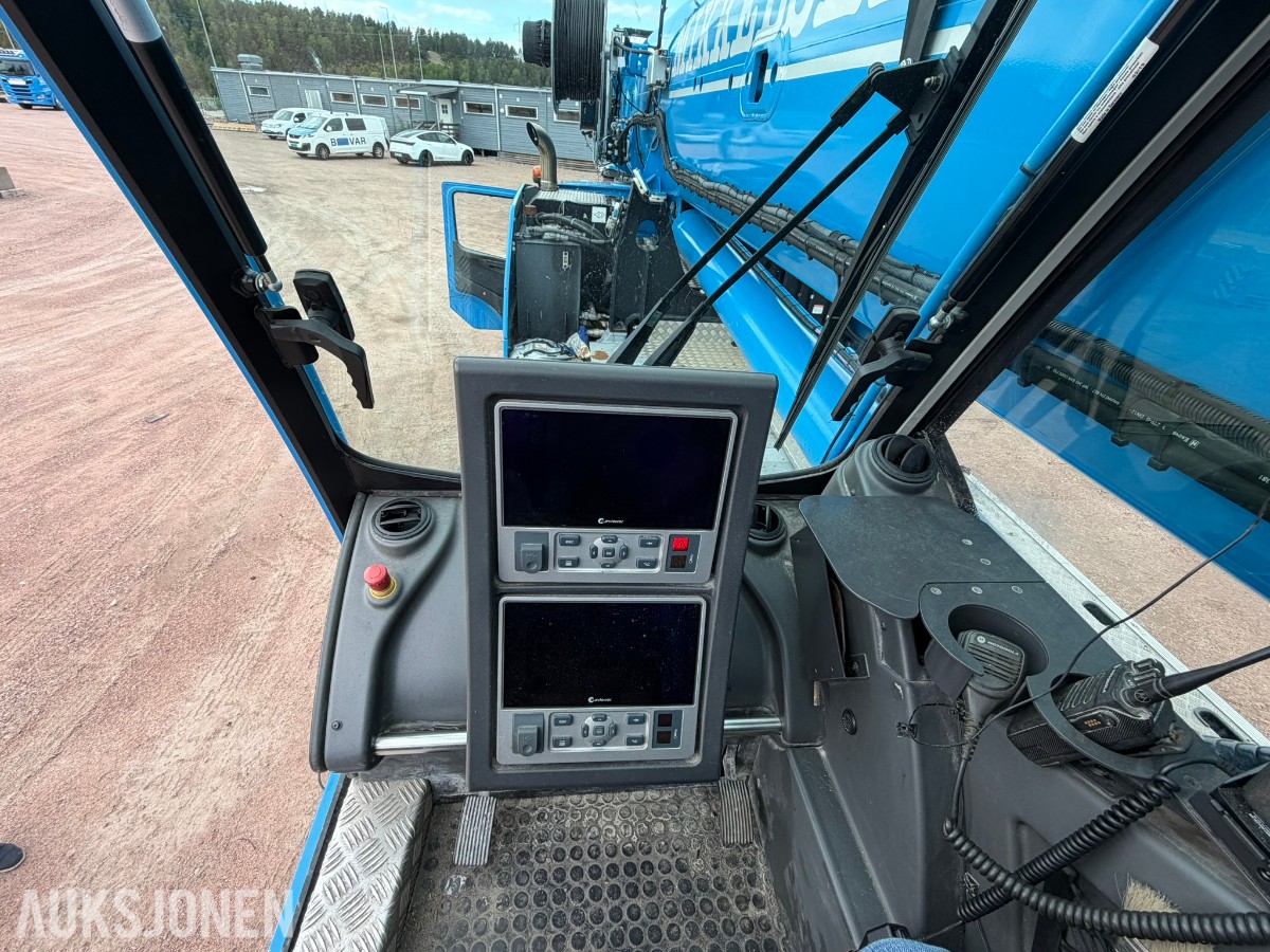 2019 GROVE - MOBILKRAN GMK 4100 med lav timeteller