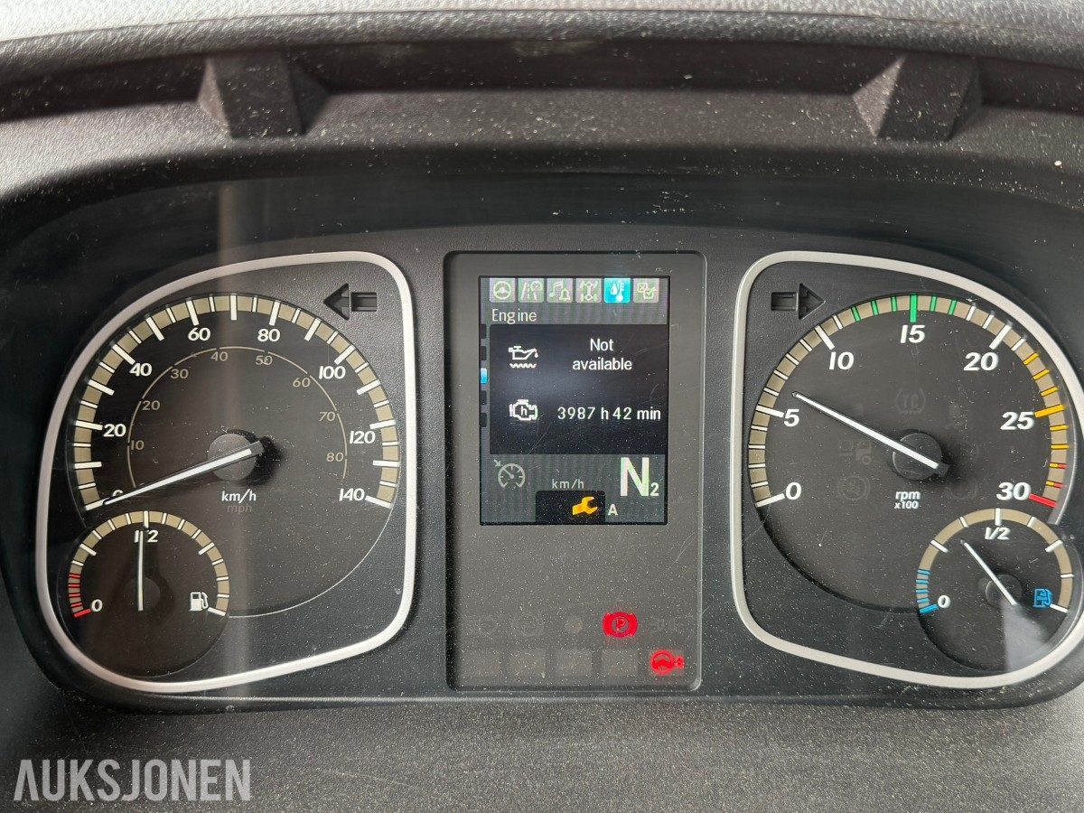 2019 GROVE - MOBILKRAN GMK 4100 med lav timeteller