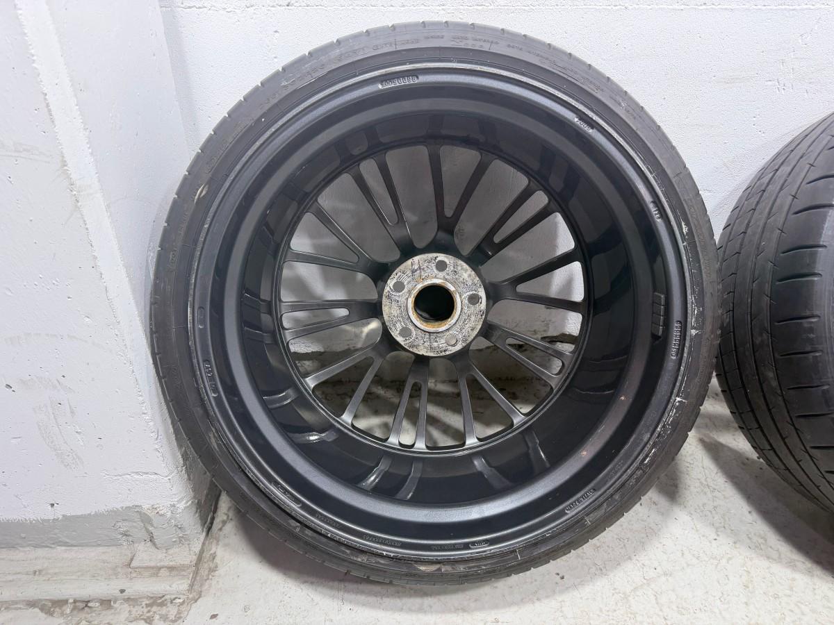 4 STK OZ Racing Forged 20 felgsett med Michelin-dekk