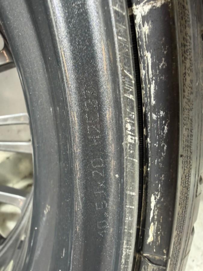 4 STK OZ Racing Forged 20 felgsett med Michelin-dekk
