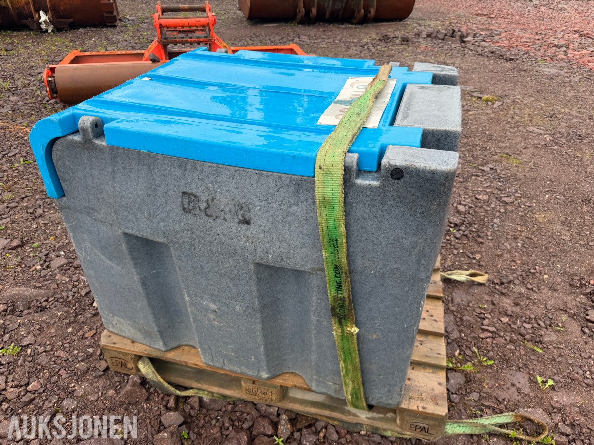 2019 Fortis Box 400L AdBlue-tank - ca 80 % full