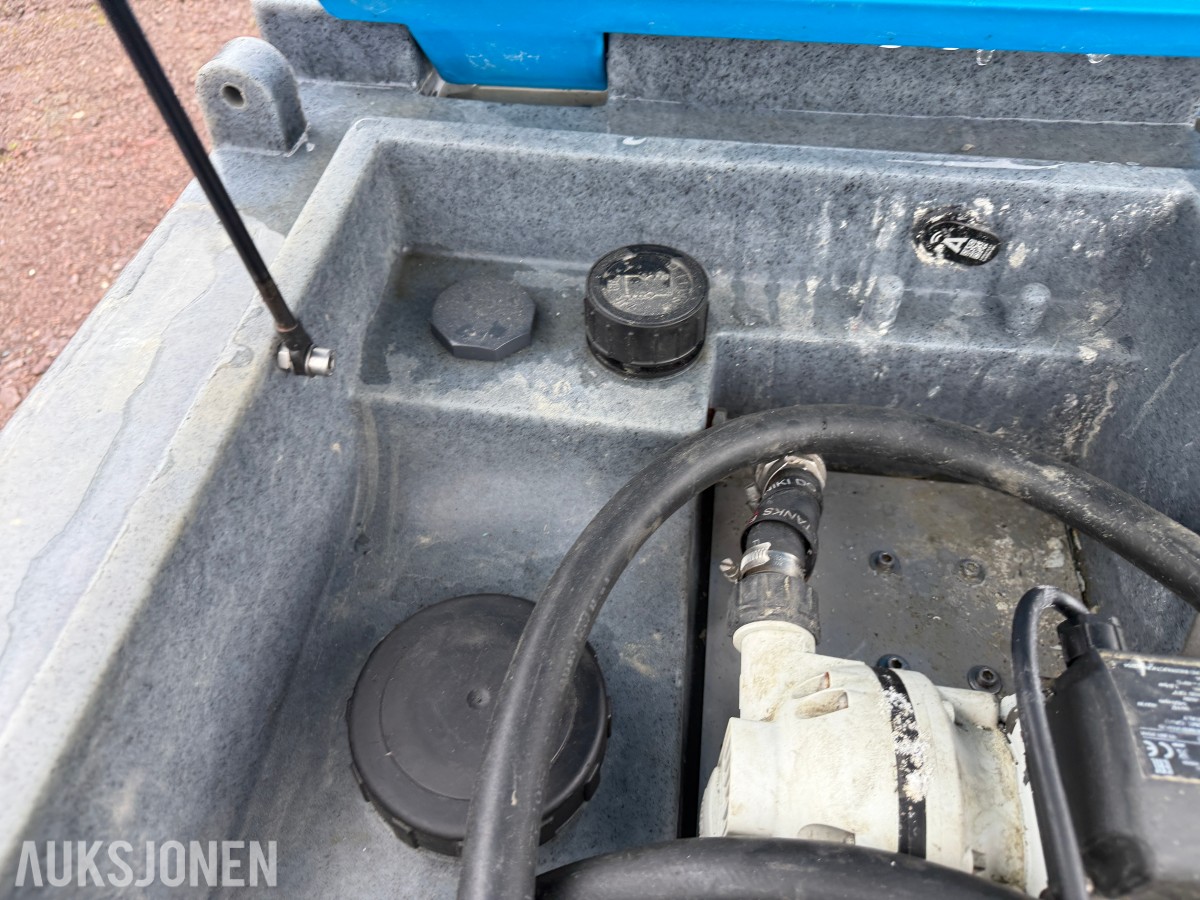 2019 Fortis Box 400L AdBlue-tank - ca 80 % full