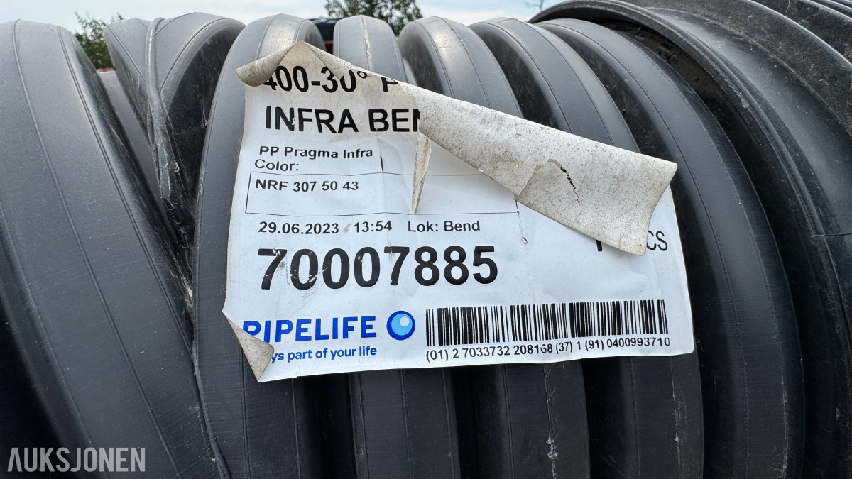 31 paller med diverse VA-plastdeler selges samlet