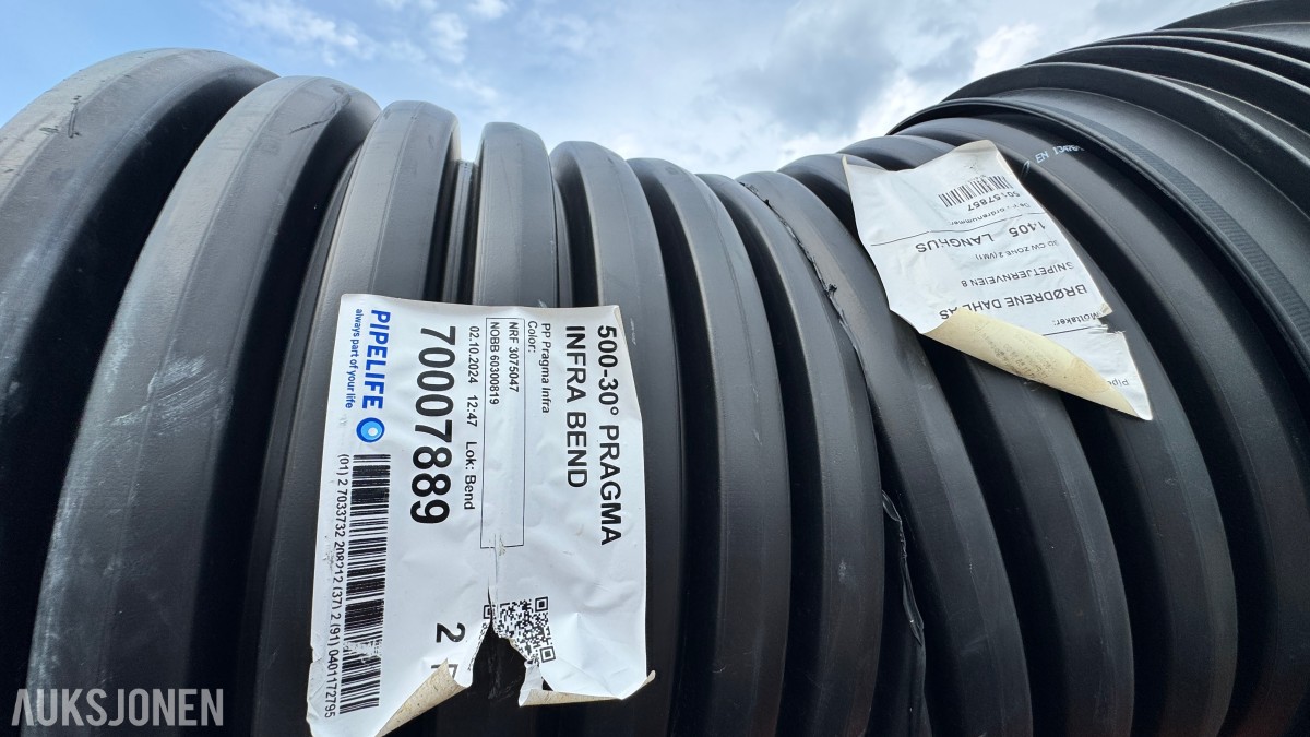 31 paller med diverse VA-plastdeler selges samlet