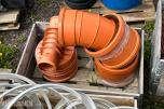 31 paller med diverse VA-plastdeler selges samlet