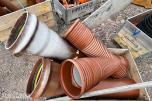31 paller med diverse VA-plastdeler selges samlet