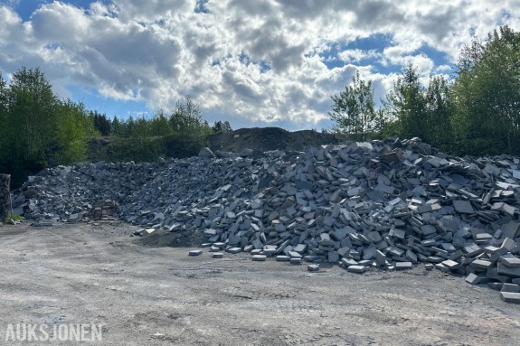 Fyllmasse, større parti med vrakprodukter av betong selges samlet.