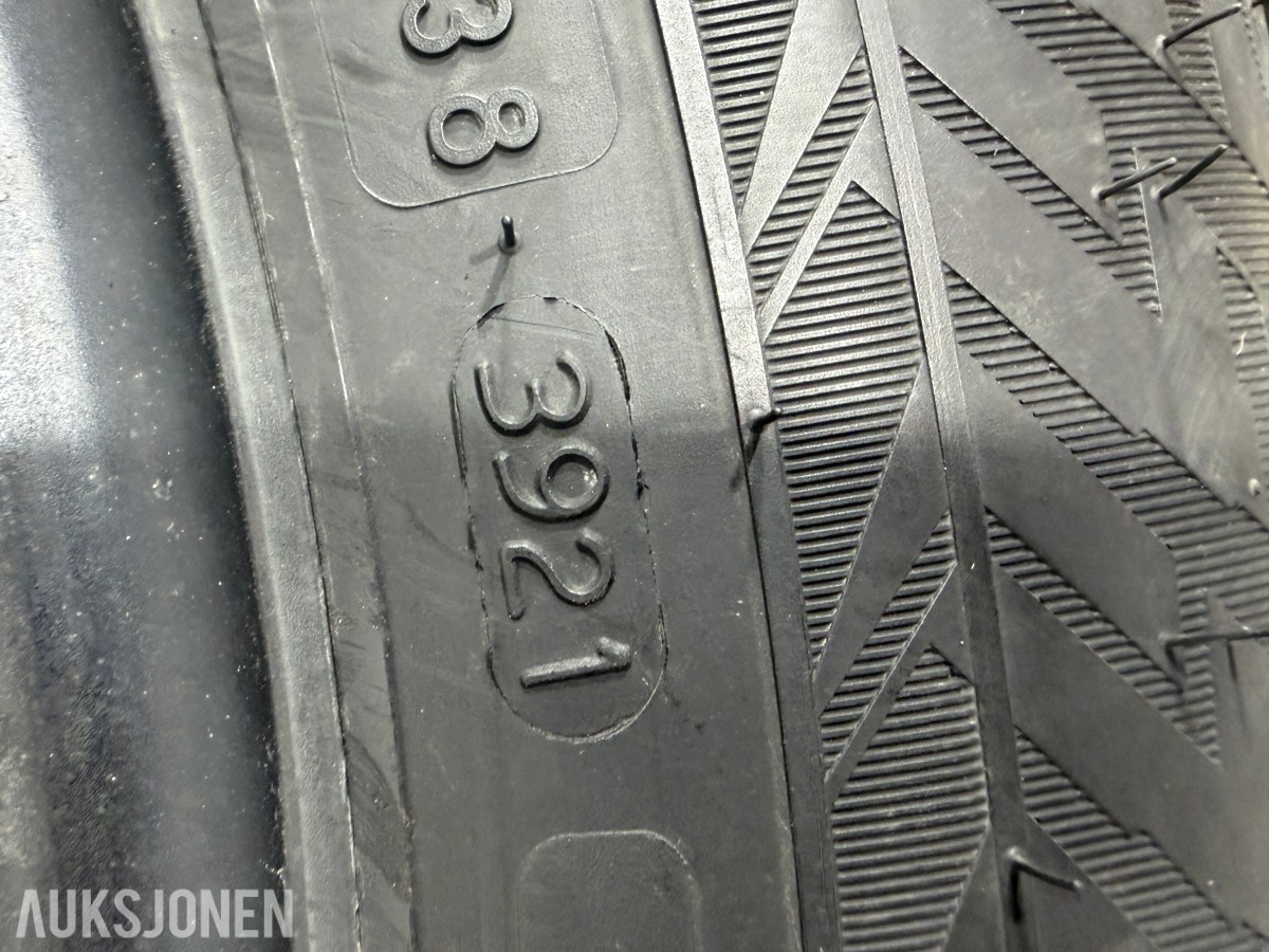 2021 4 stk Nokian Hakkapeliitta 10 SUV piggdekk 235/60 R18