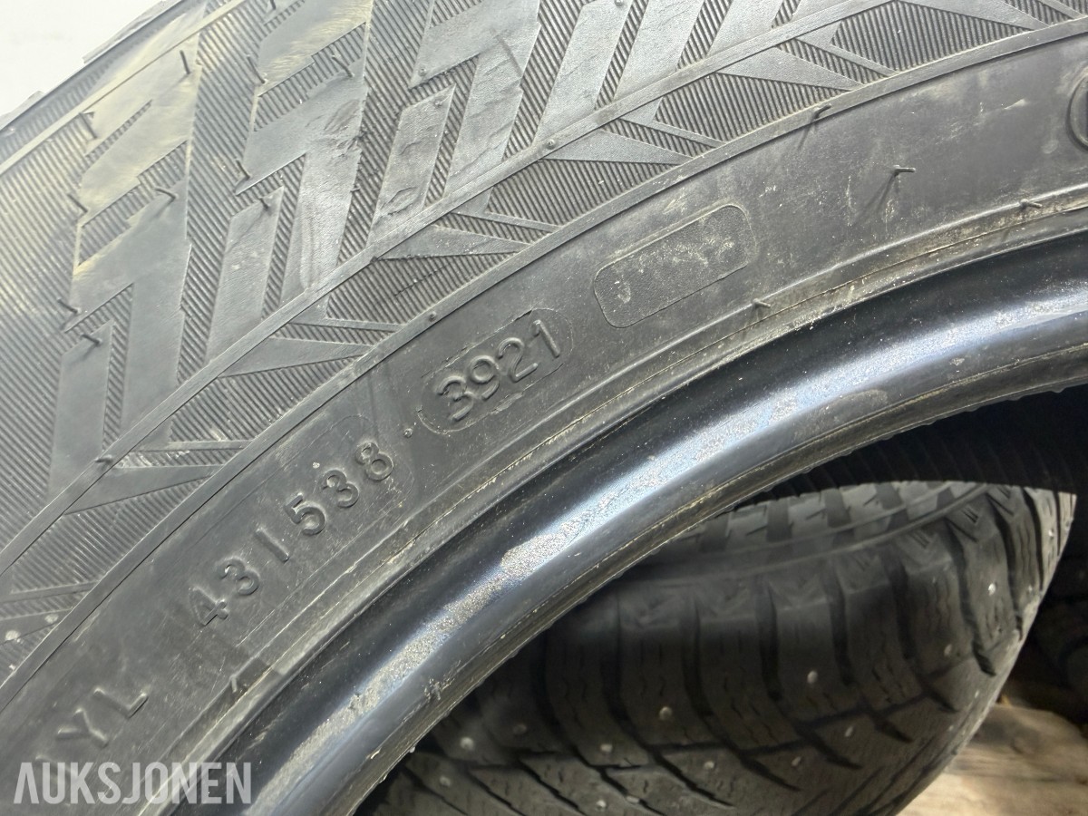 2021 4 stk Nokian Hakkapeliitta 10 SUV piggdekk 235/60 R18