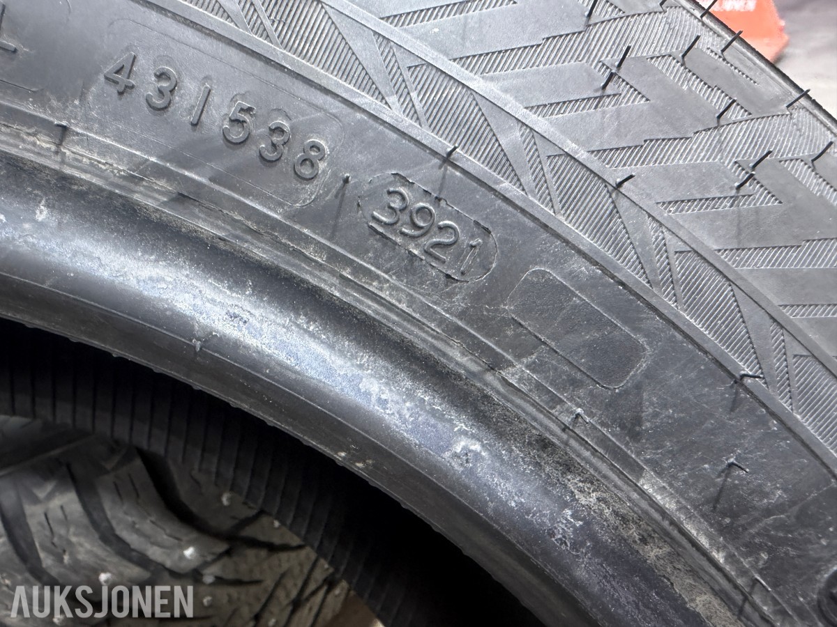 2021 4 stk Nokian Hakkapeliitta 10 SUV piggdekk 235/60 R18