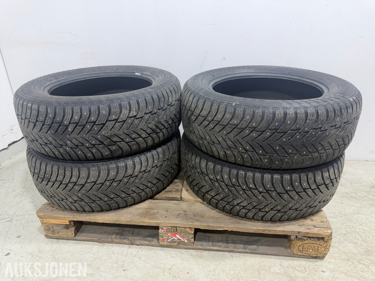 2021 4 stk Nokian Hakkapeliitta 10 SUV piggdekk 235/60 R18