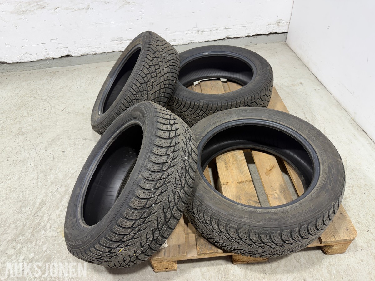 4 stk Nokian Hakkapeliitta R5 SUV 215/55R17 Vinterdekk