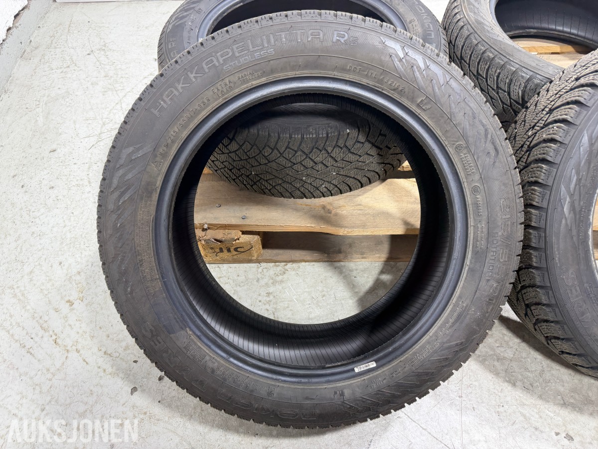 4 stk Nokian Hakkapeliitta R5 SUV 215/55R17 Vinterdekk