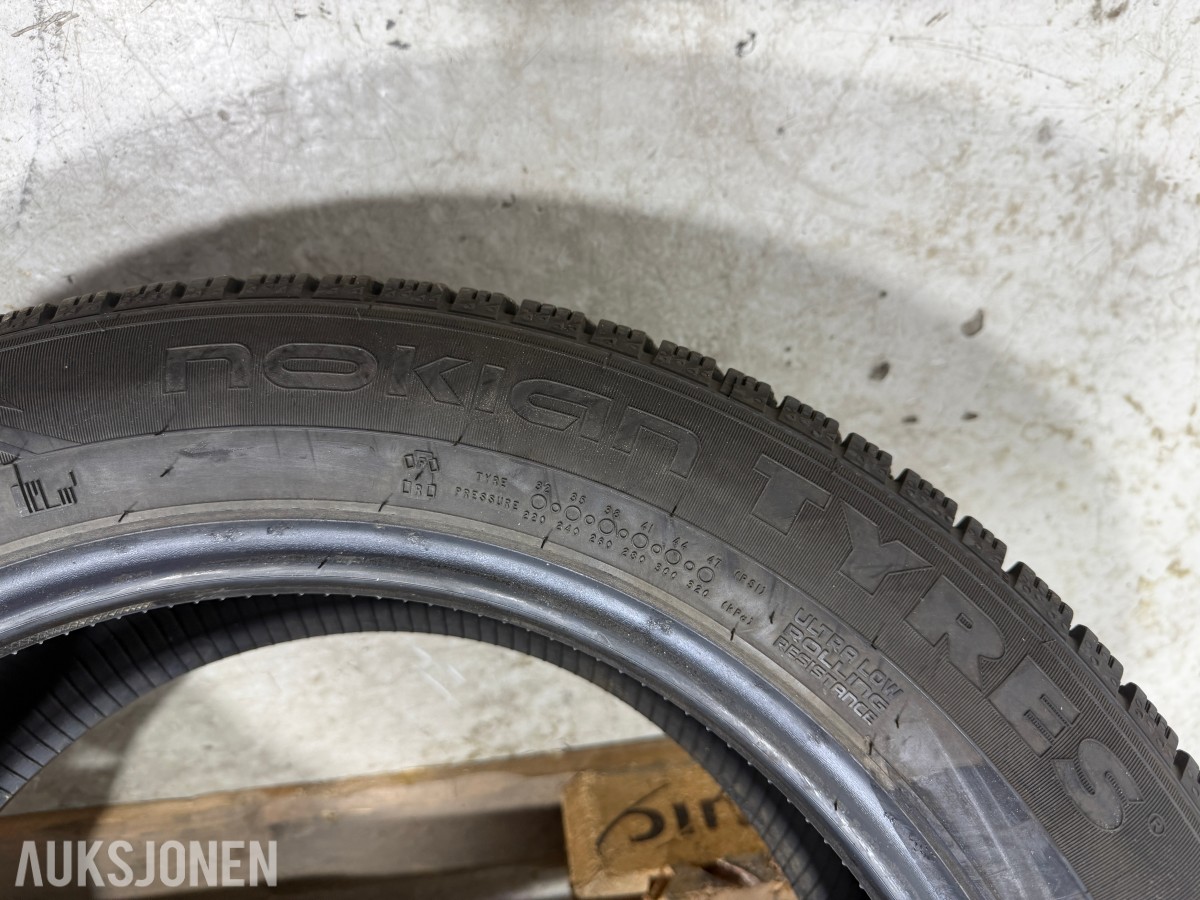 4 stk Nokian Hakkapeliitta R5 SUV 215/55R17 Vinterdekk