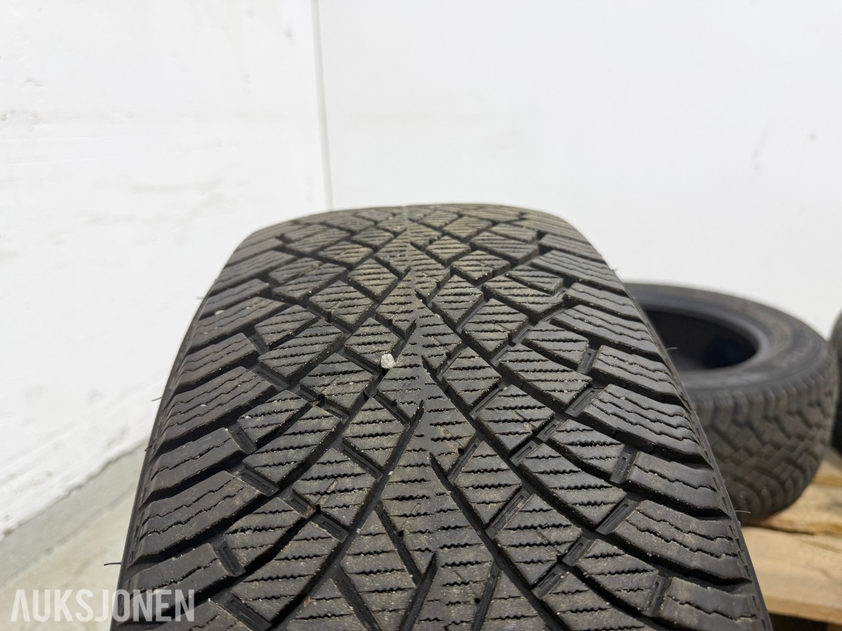 4 stk Nokian Hakkapeliitta R5 SUV 215/55R17 Vinterdekk
