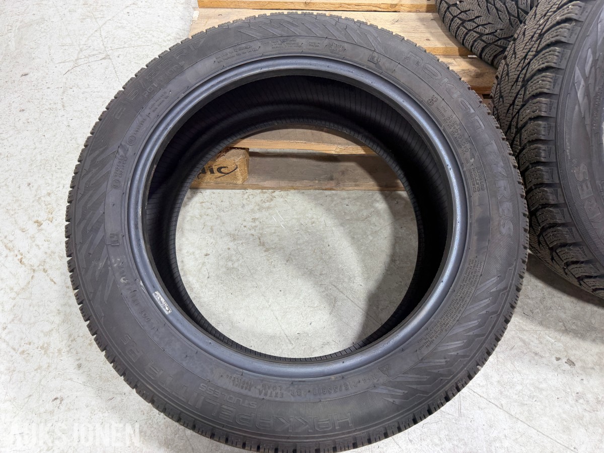 4 stk Nokian Hakkapeliitta R5 SUV 215/55R17 Vinterdekk