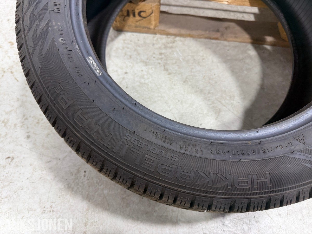 4 stk Nokian Hakkapeliitta R5 SUV 215/55R17 Vinterdekk