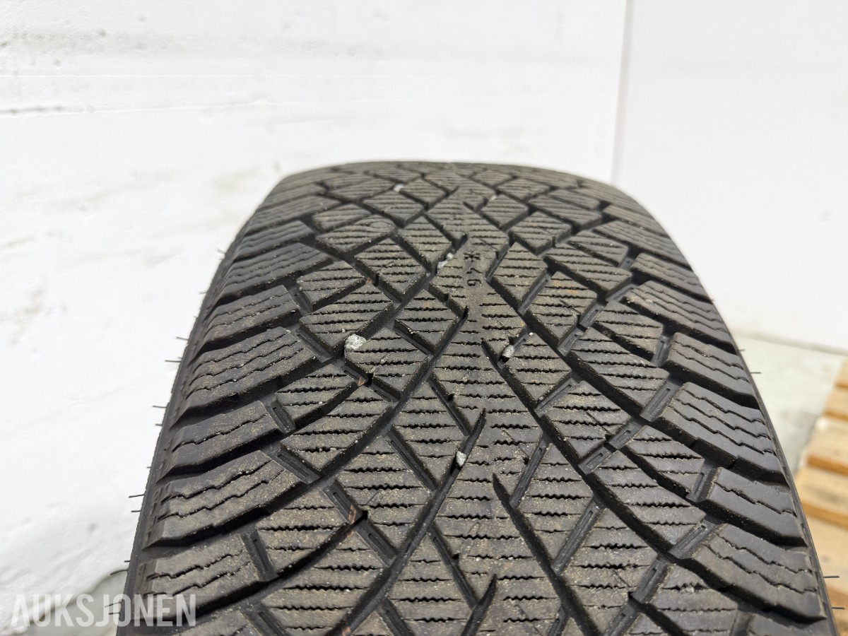 4 stk Nokian Hakkapeliitta R5 SUV 215/55R17 Vinterdekk