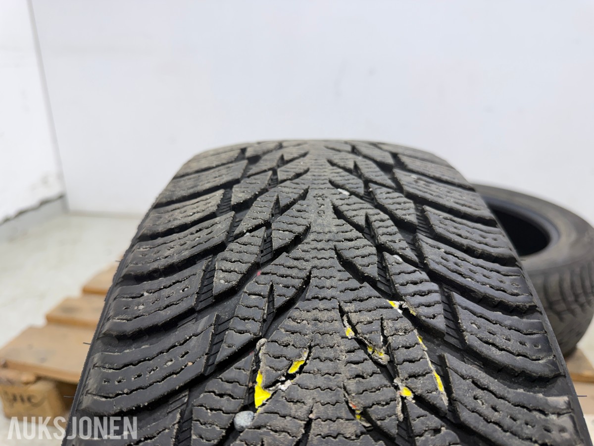 4 stk Nokian Hakkapeliitta R5 SUV 215/55R17 Vinterdekk