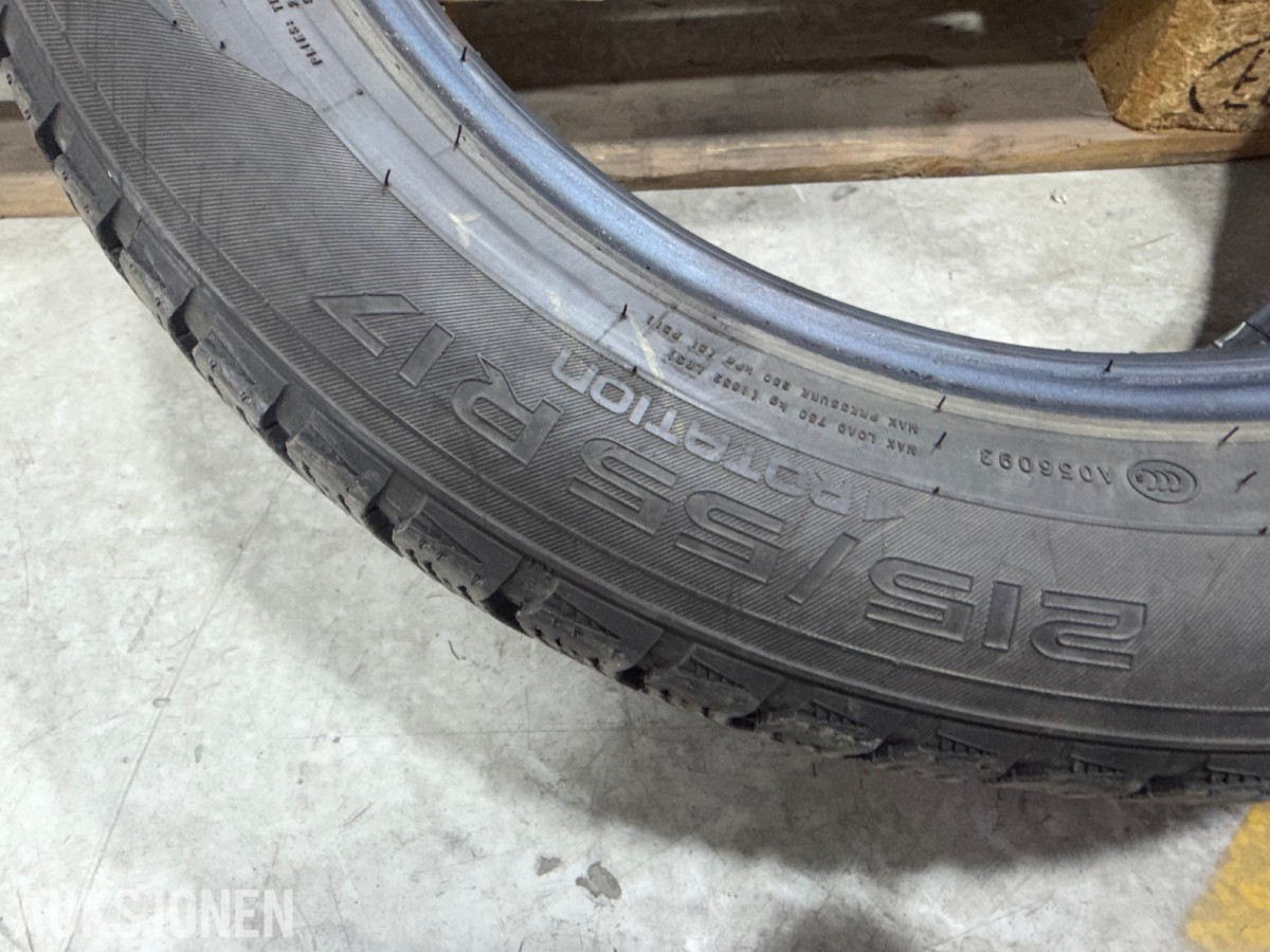 4 stk Nokian Hakkapeliitta R5 SUV 215/55R17 Vinterdekk