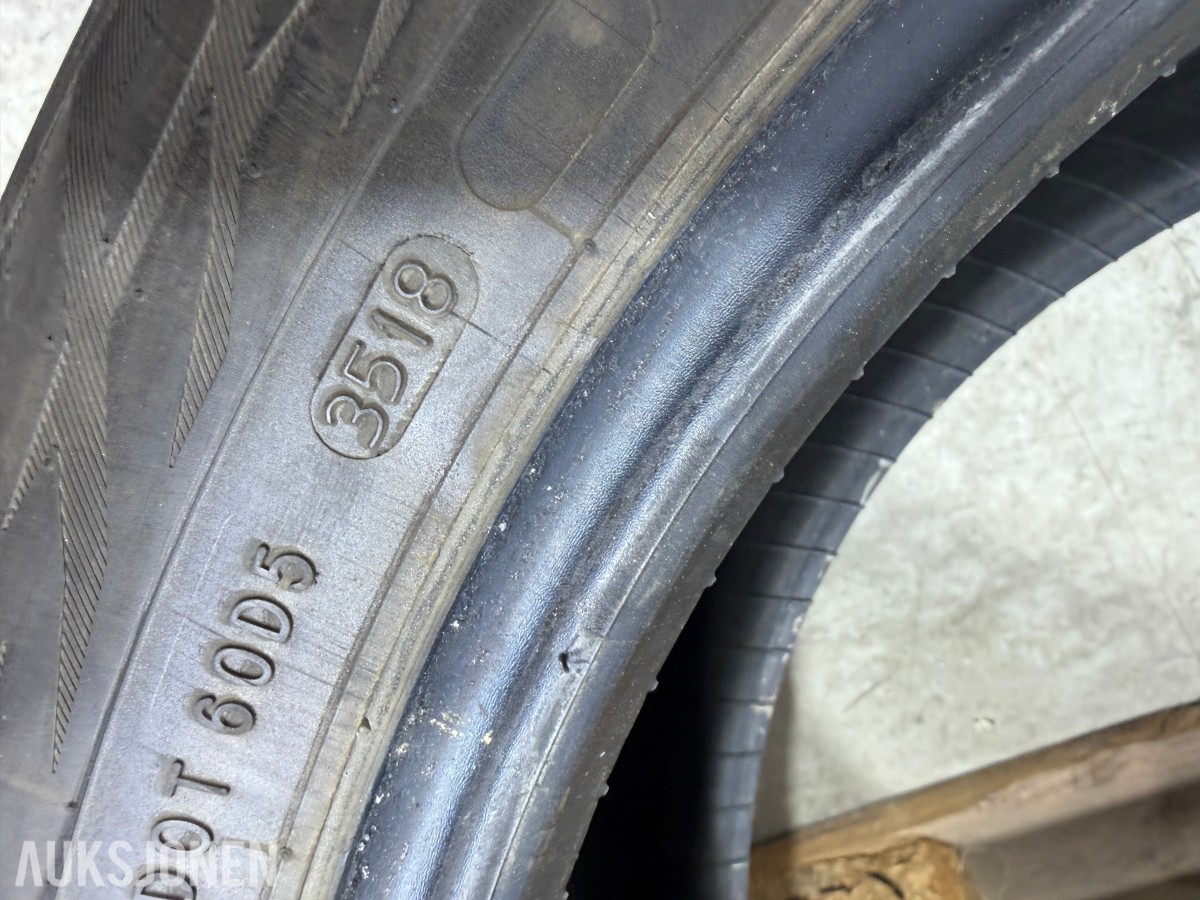 4 stk Nokian Hakkapeliitta R5 SUV 215/55R17 Vinterdekk