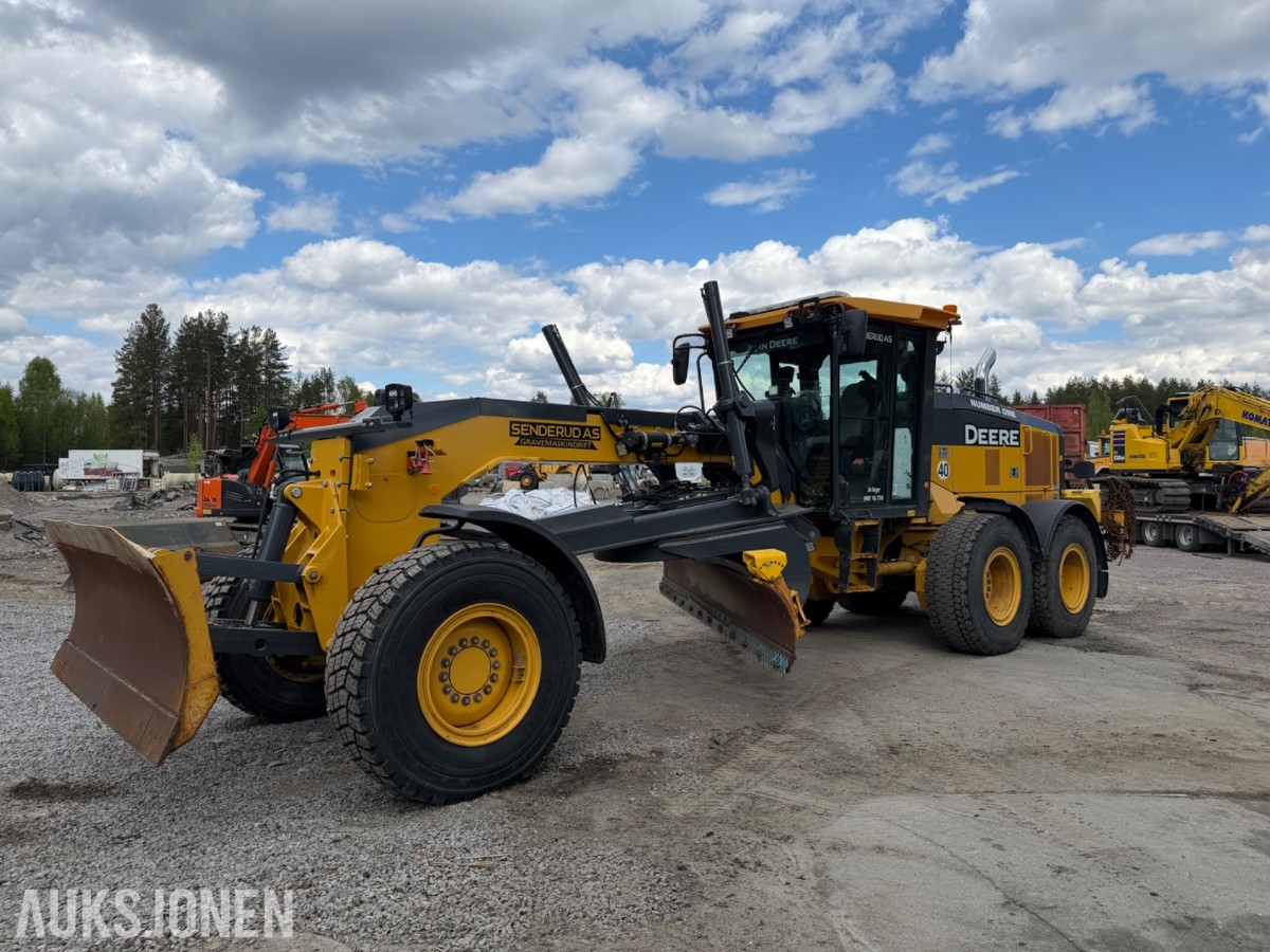 2020 John Deere 622G