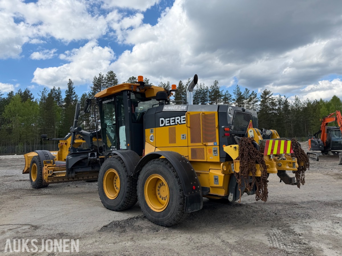 2020 John Deere 622G
