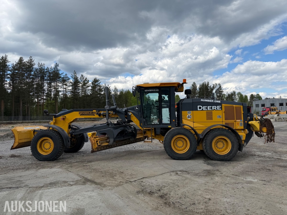 2020 John Deere 622G