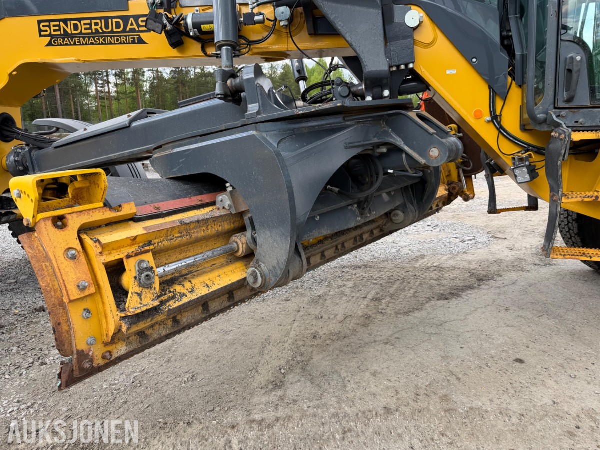 2020 John Deere 622G