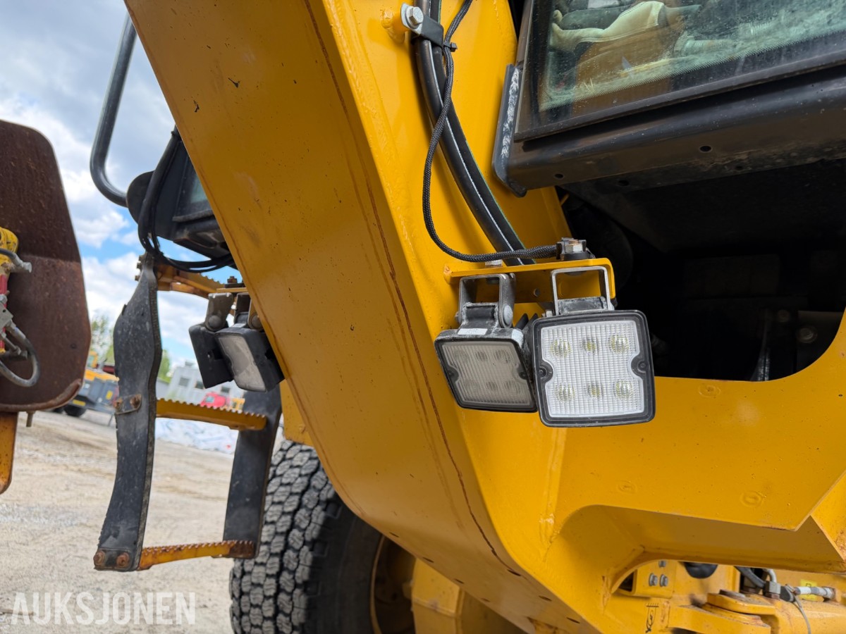 2020 John Deere 622G