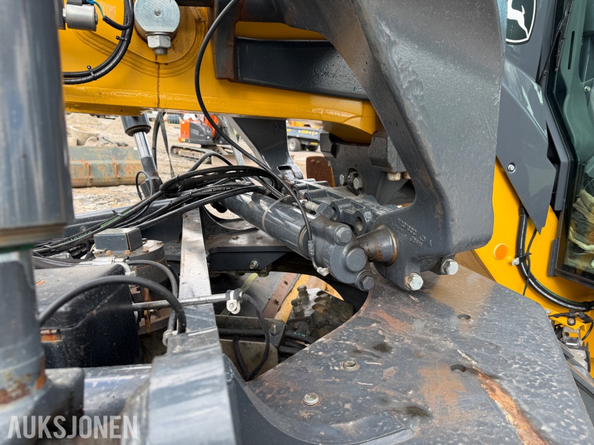 2020 John Deere 622G