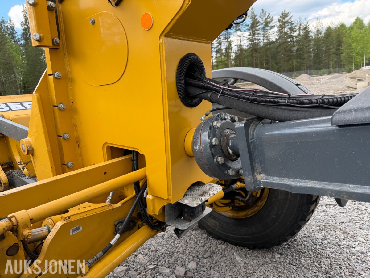 2020 John Deere 622G