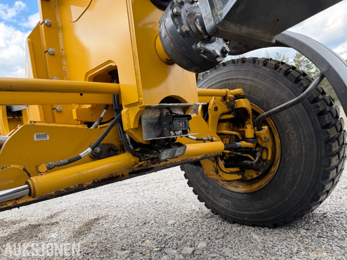 2020 John Deere 622G