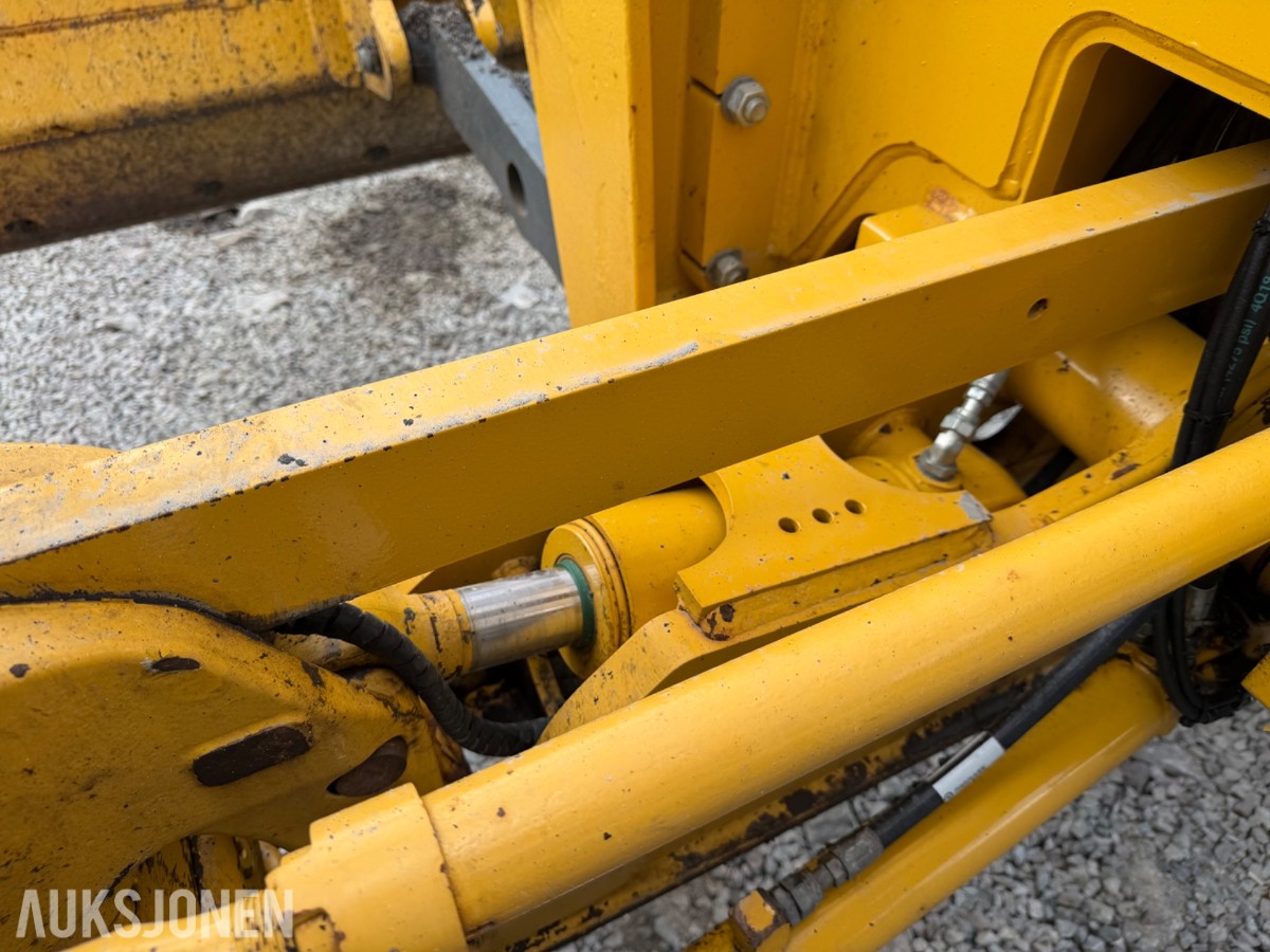 2020 John Deere 622G
