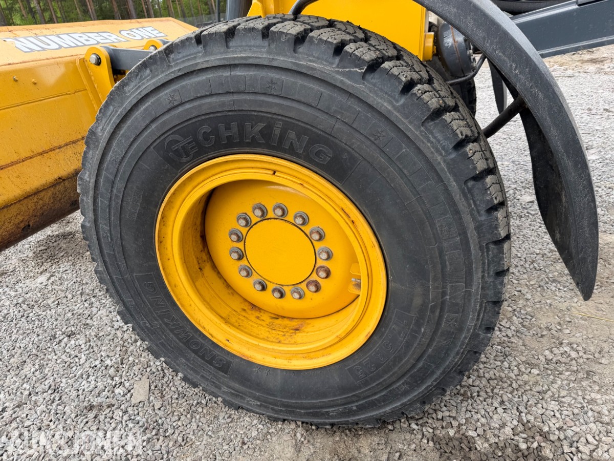 2020 John Deere 622G
