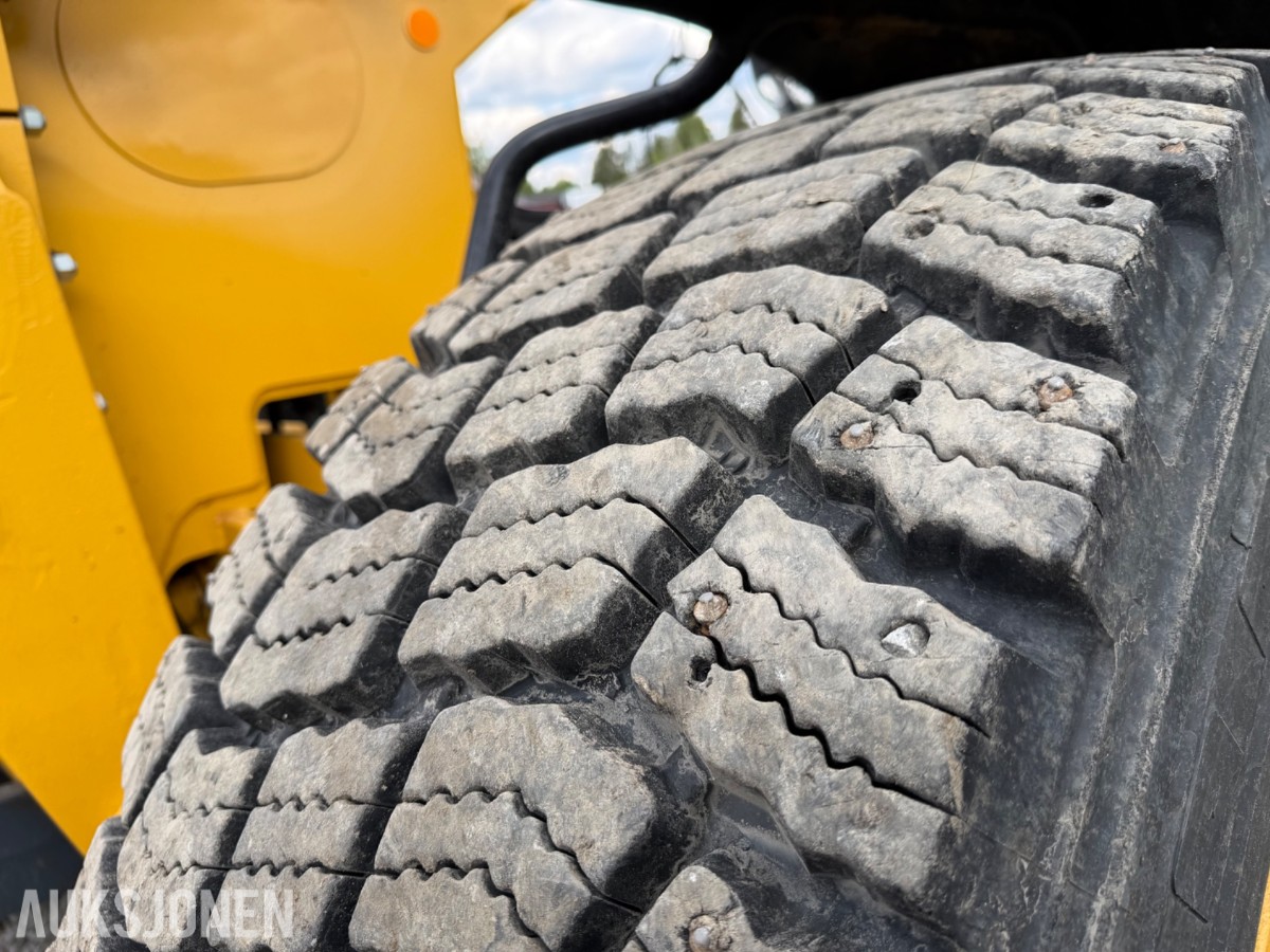 2020 John Deere 622G