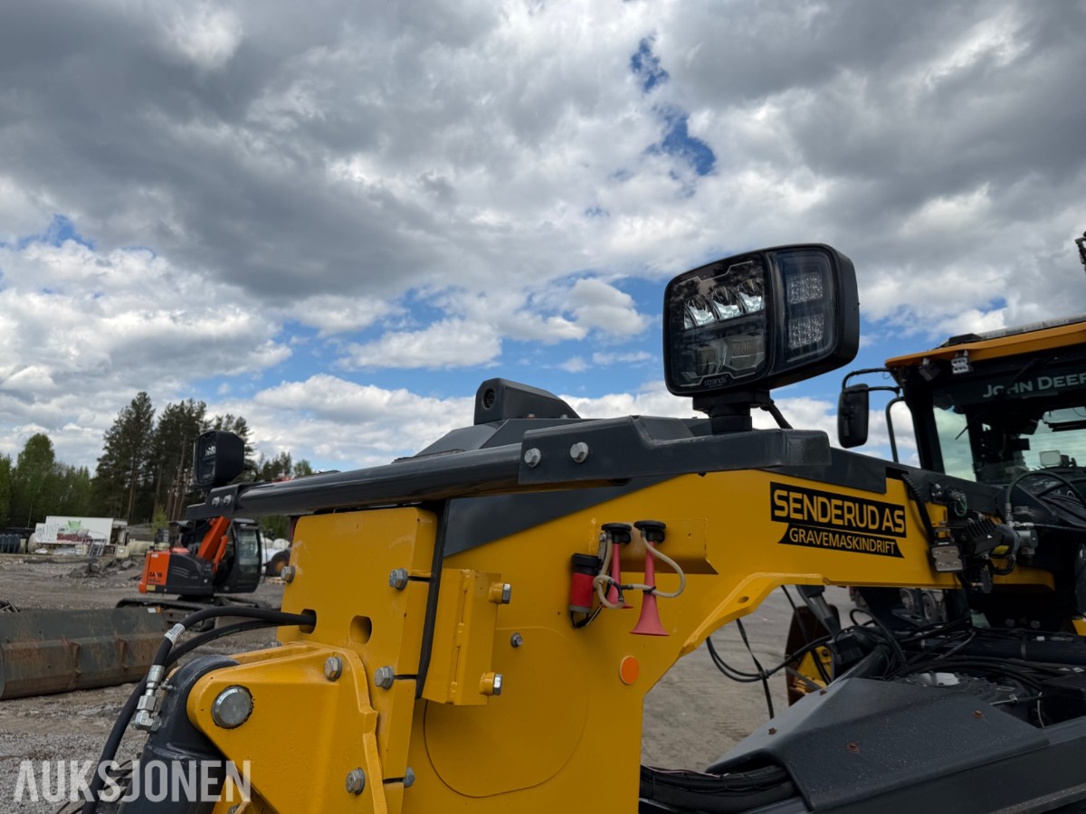 2020 John Deere 622G