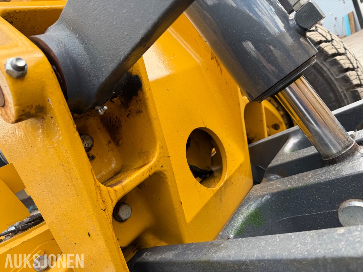 2020 John Deere 622G