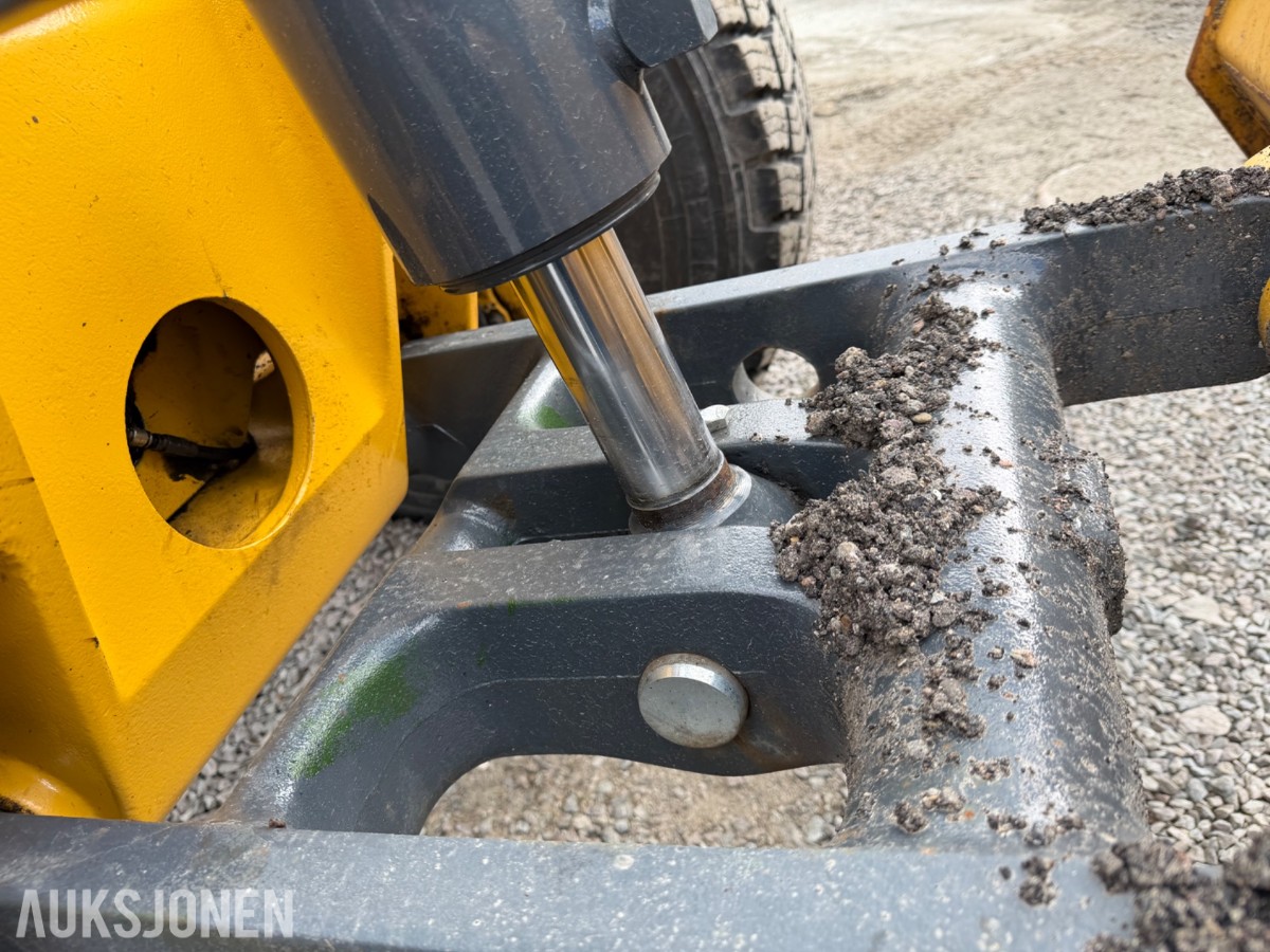 2020 John Deere 622G