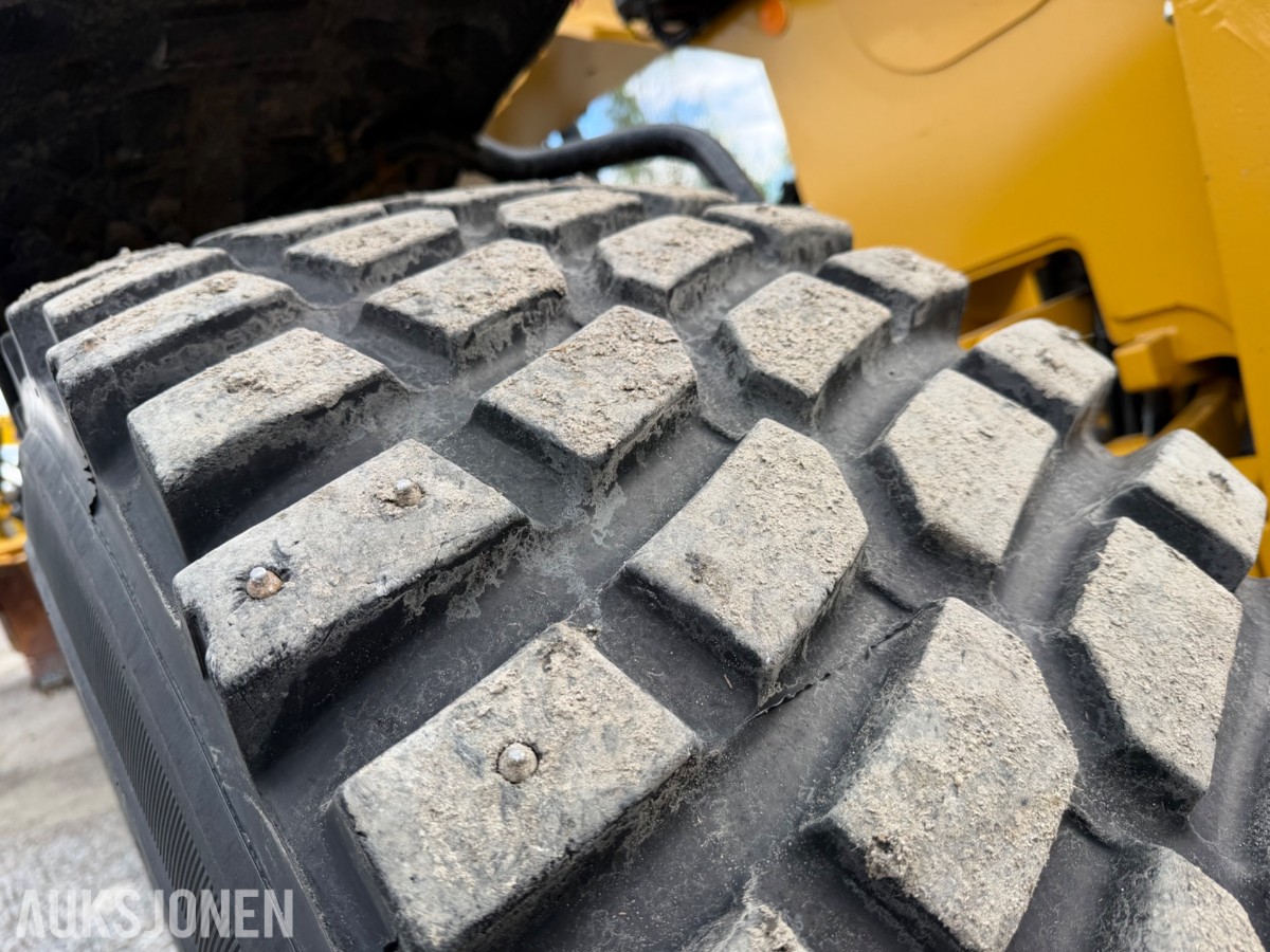 2020 John Deere 622G