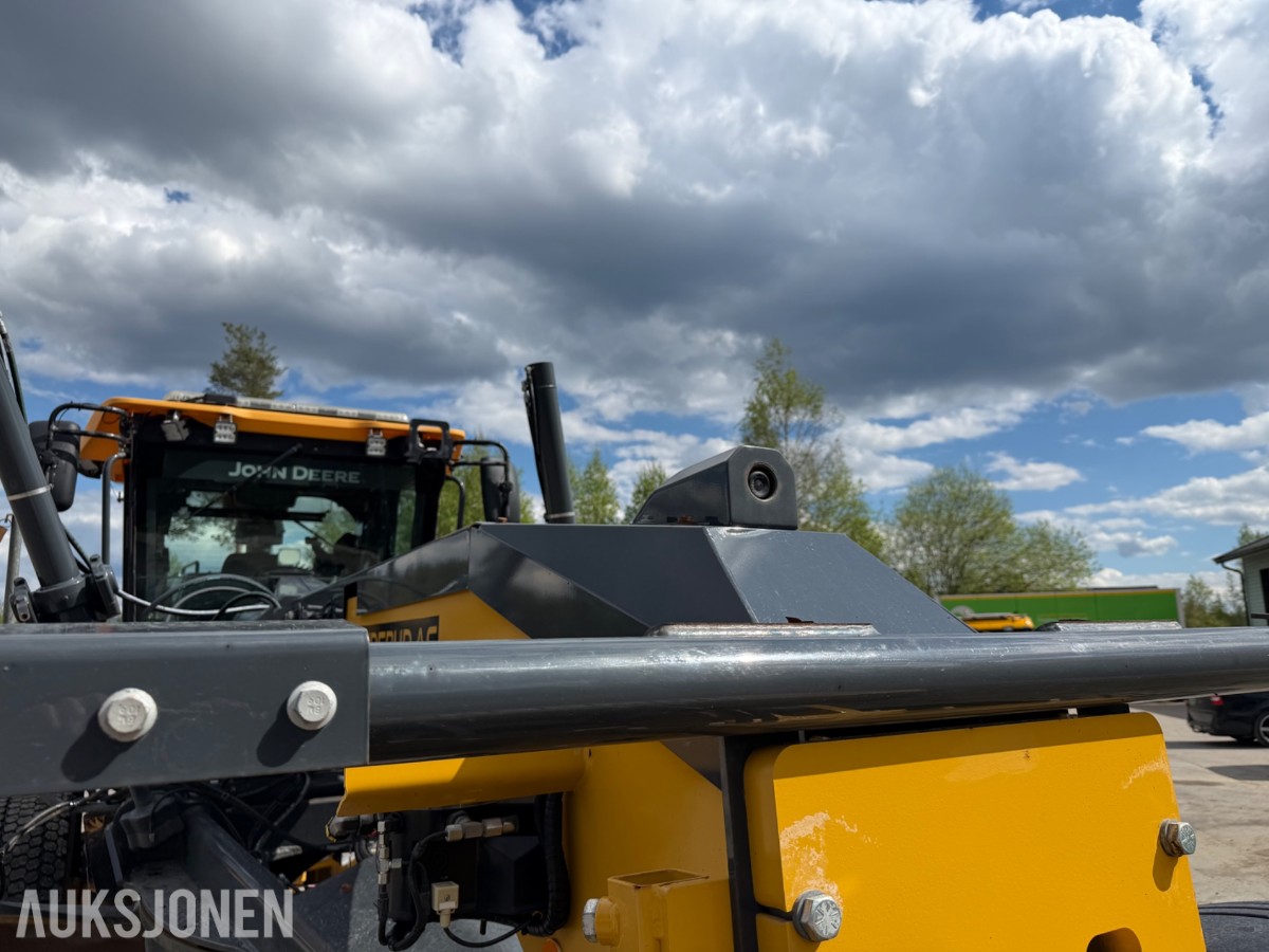 2020 John Deere 622G