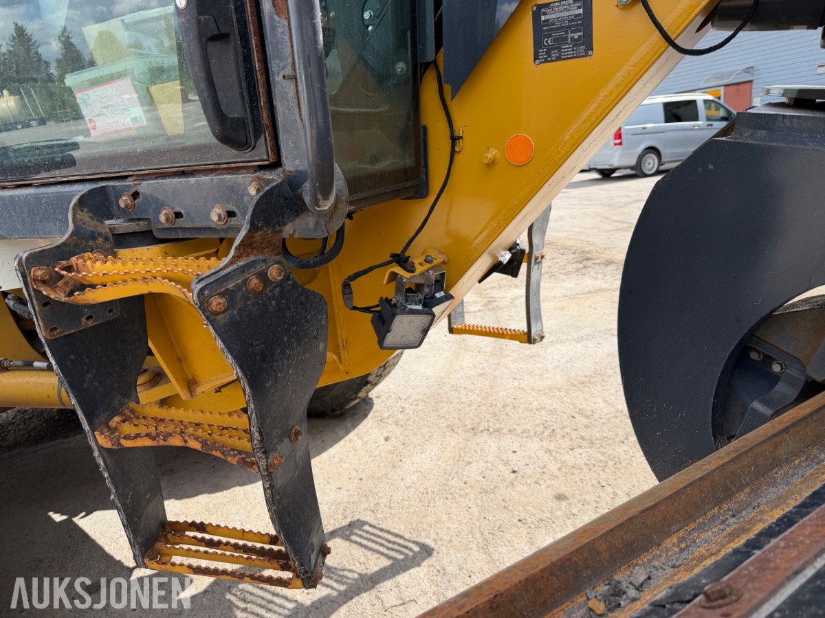 2020 John Deere 622G