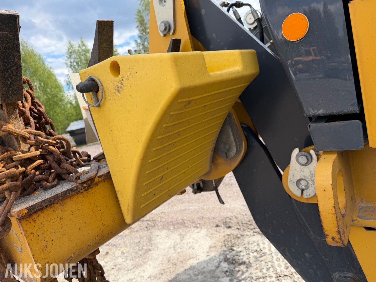 2020 John Deere 622G