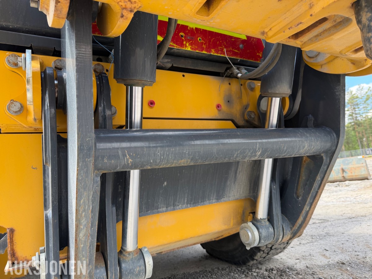 2020 John Deere 622G