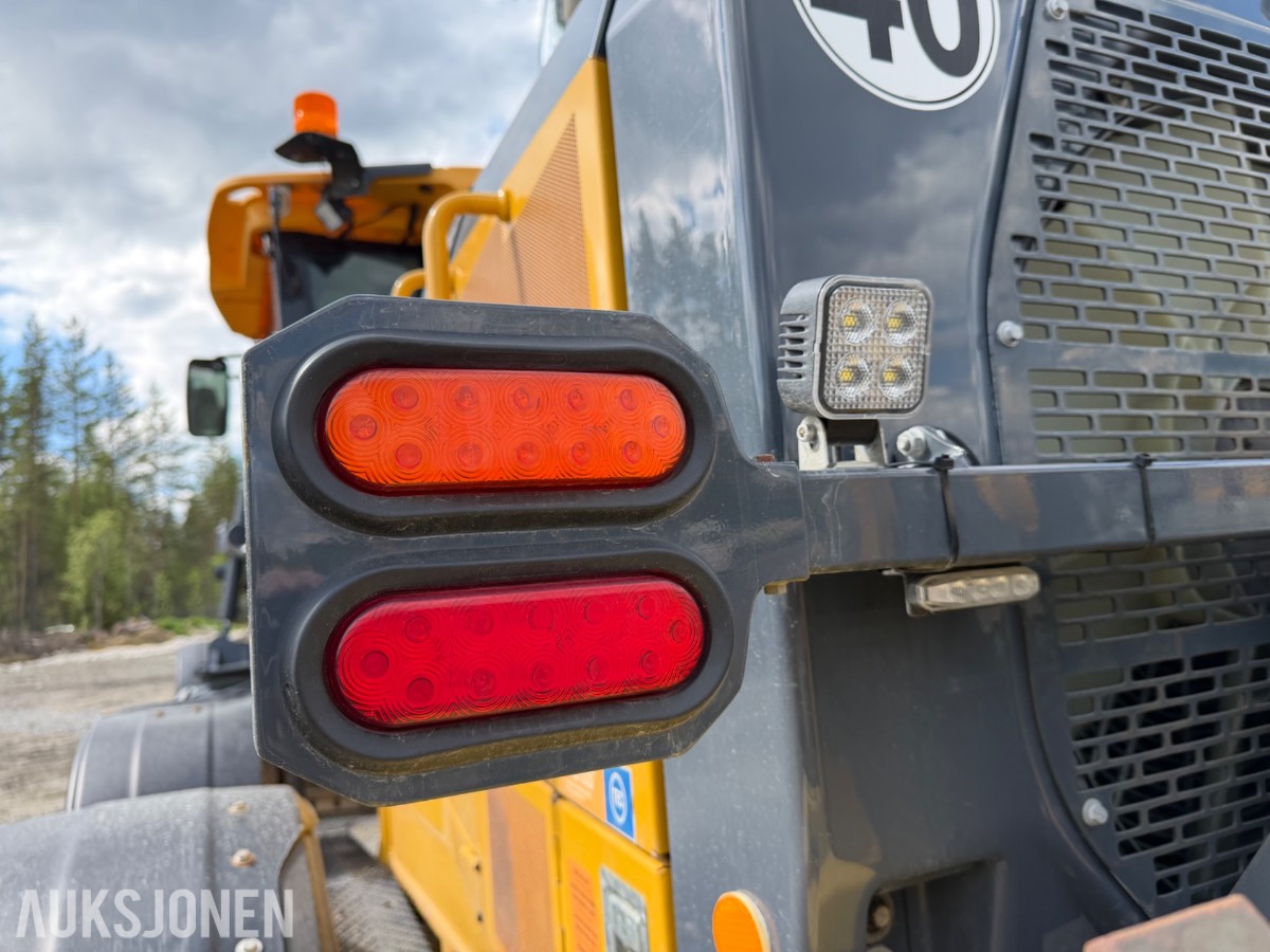 2020 John Deere 622G