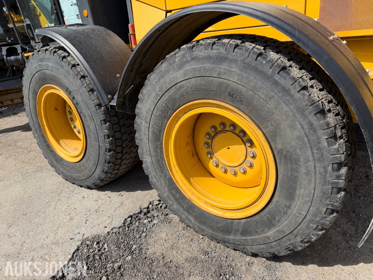 2020 John Deere 622G