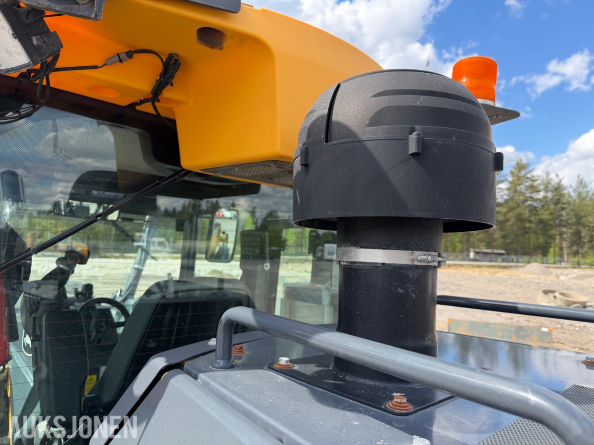 2020 John Deere 622G