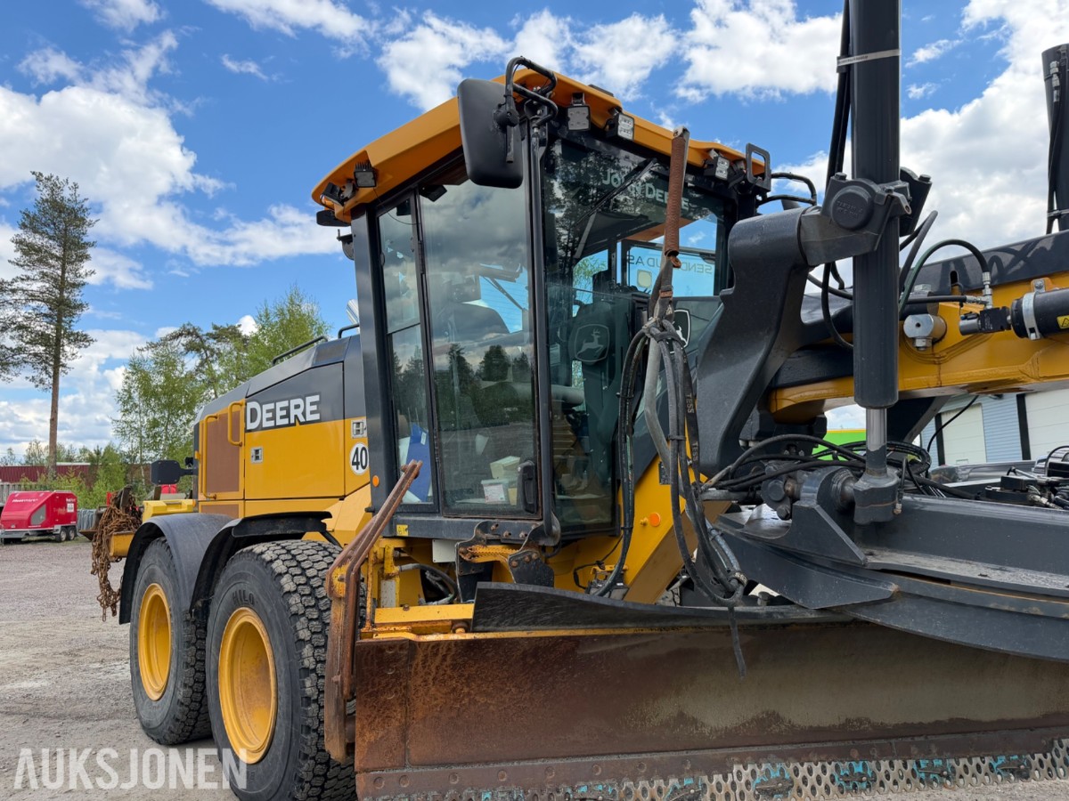 2020 John Deere 622G