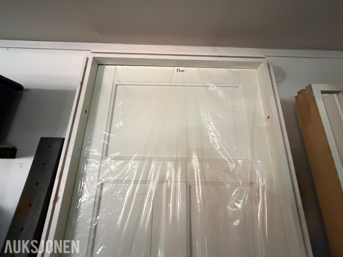 Kloppen Ola 4 innerdør m/karm / Herskapelig / 90x230 / Hvit